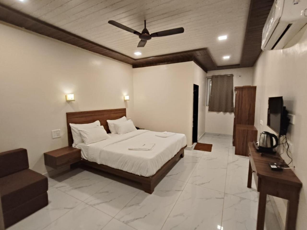 Mount Bliss Resort Mhasla Exterior photo